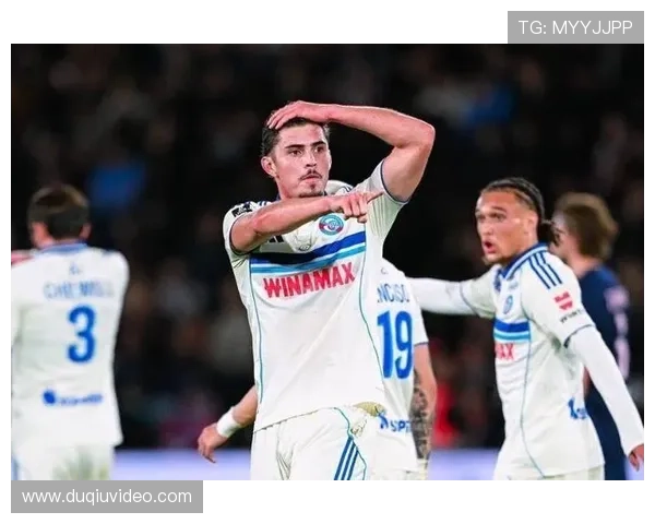 尼斯主场门将屡救险，扑出帕尼切利点球保住平局